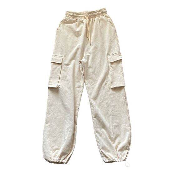 NWOT OLIVACEOUS Cargo Joggers Ivory Size Small - Picture 1 of 7